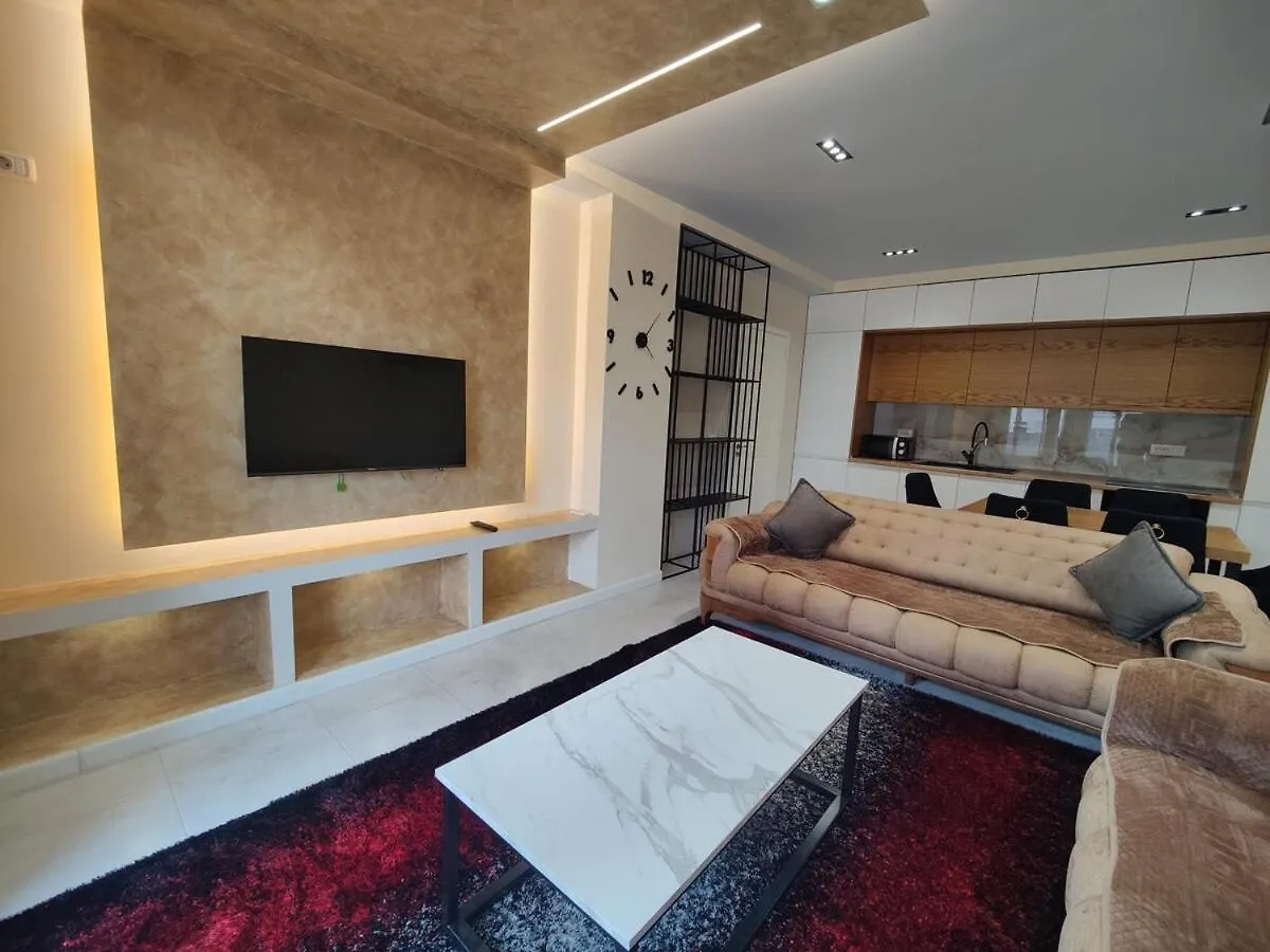 Olymp Luxury Apartment ドゥラス アルバニア