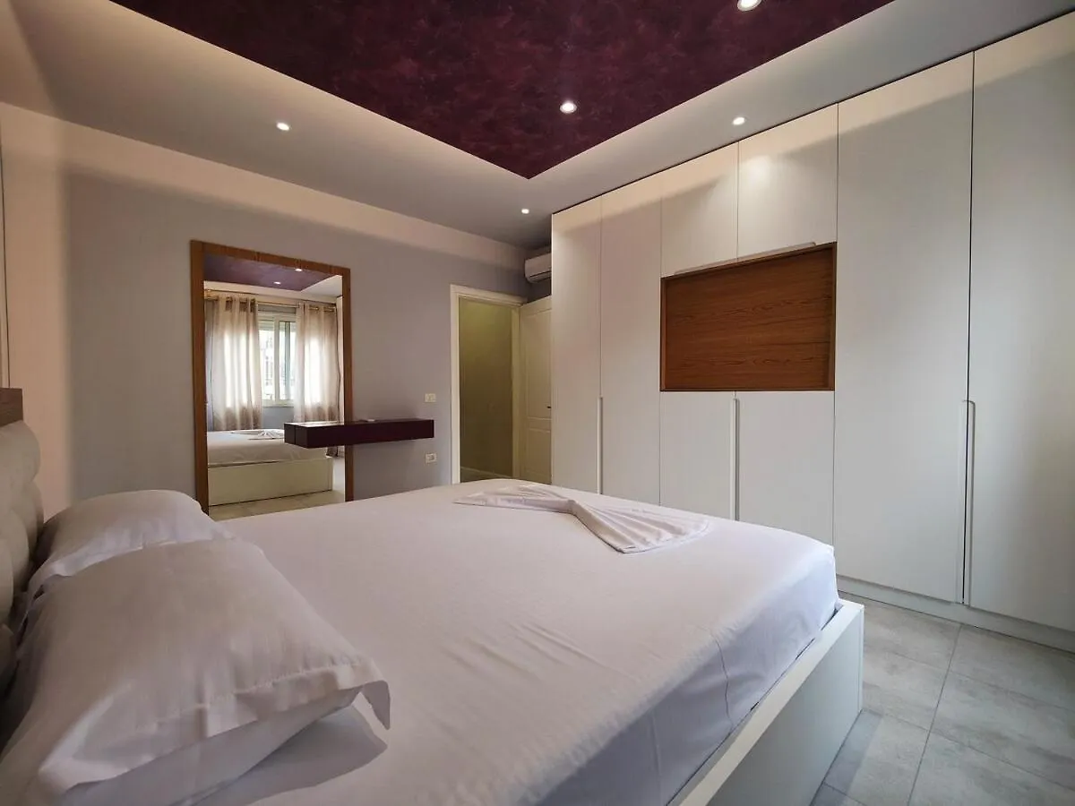 Olymp Luxury Apartment ドゥラス アルバニア